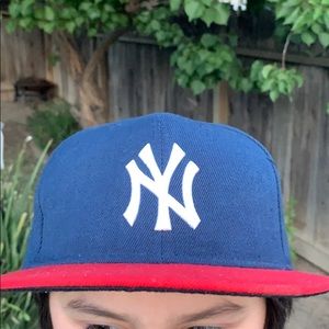 Yankees fitted men’s hat